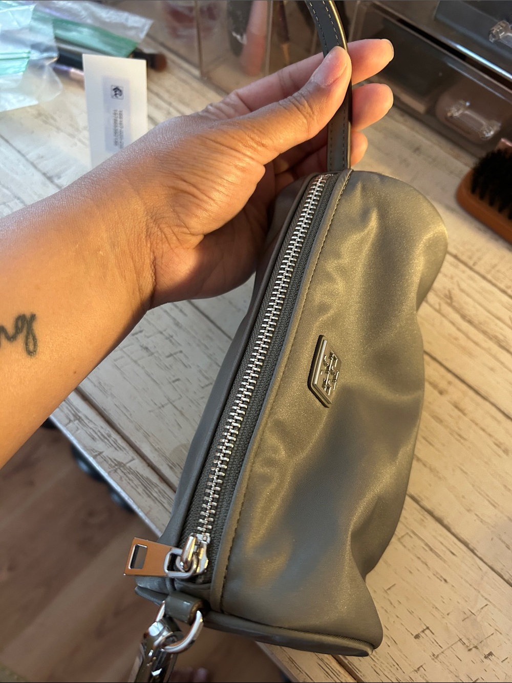Tory Burch Virginia Cylinder Bag - Picture 9 of 11